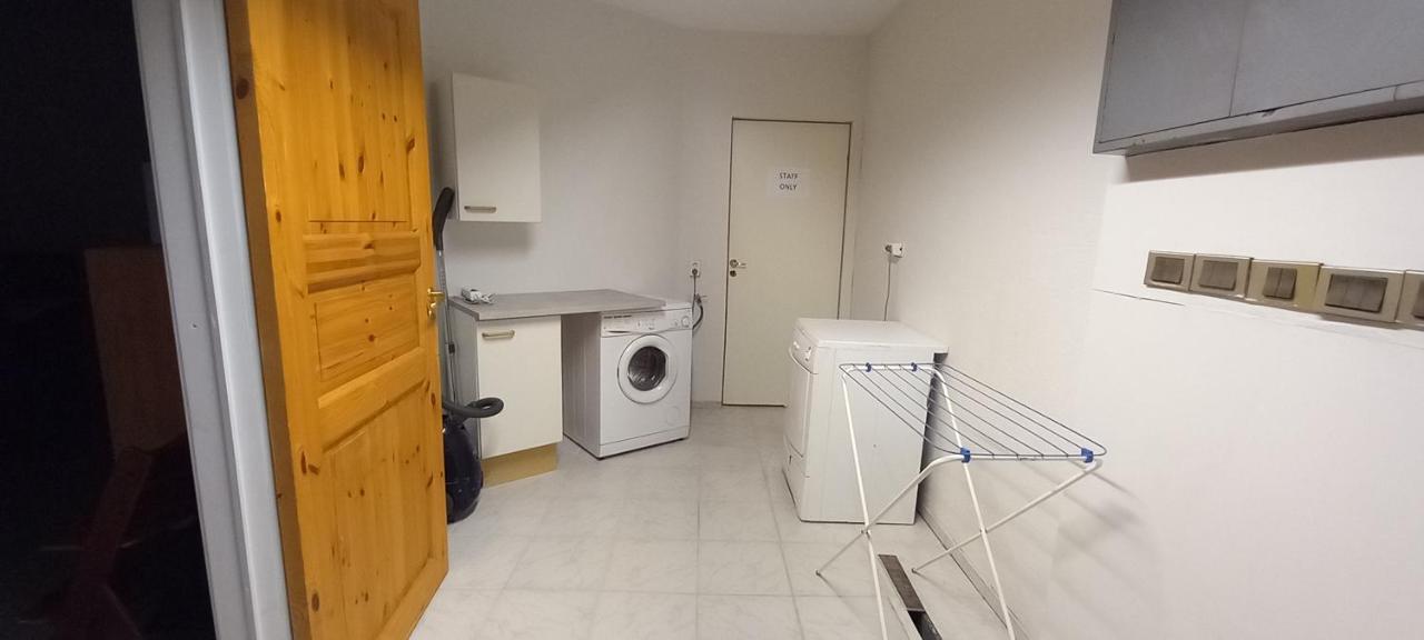 Reykjanes Guesthouse Grindavik Ngoại thất bức ảnh