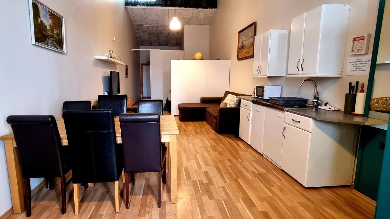 Reykjanes Guesthouse Grindavik Ngoại thất bức ảnh