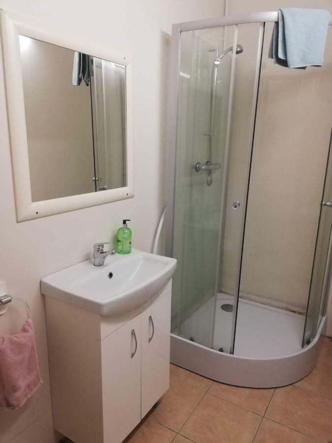 Reykjanes Guesthouse Grindavik Ngoại thất bức ảnh